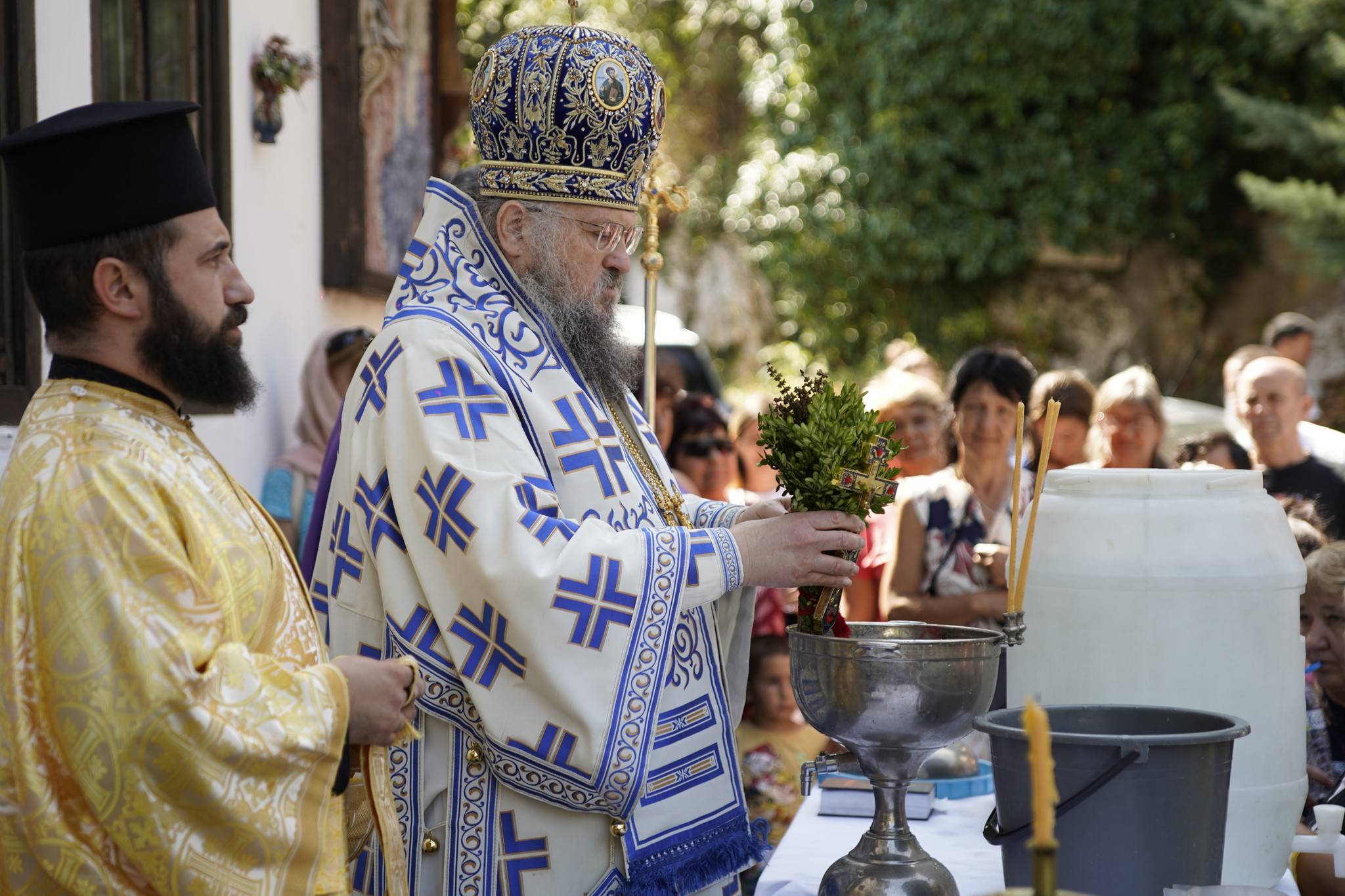  Стотици миряни почетоха храмовия празник на Черепишкия манастир 